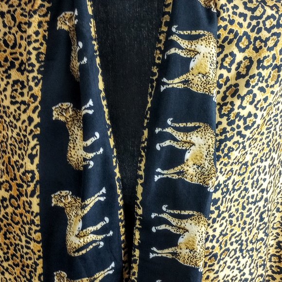 Hand Painted Pareo Scarf / Sarong / Dress / Wrap - Picture 7 of 11